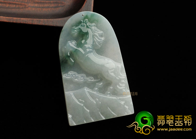 (超值推荐)糯冰种飘花马牌挂件
