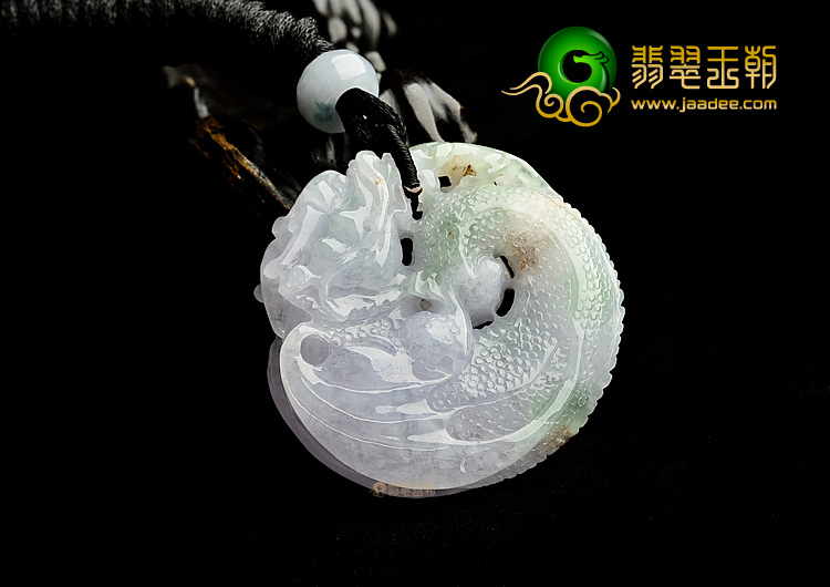 糯冰种春带彩飞龙挂件