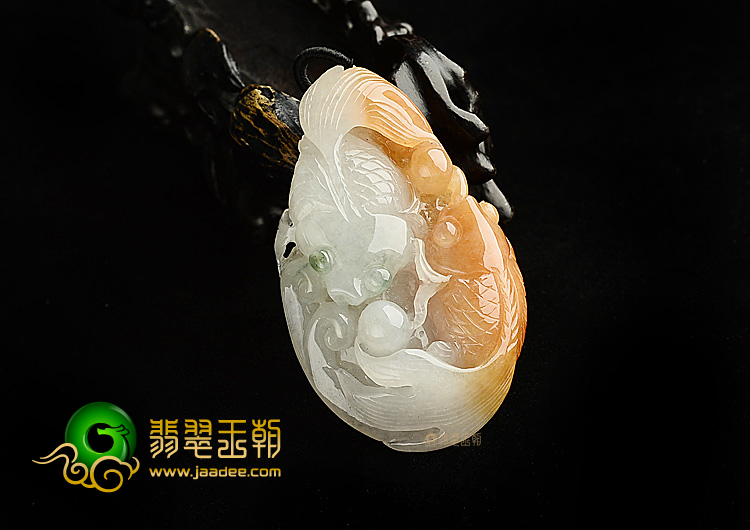 糯冰种红黄翡略飘花年年有余挂件