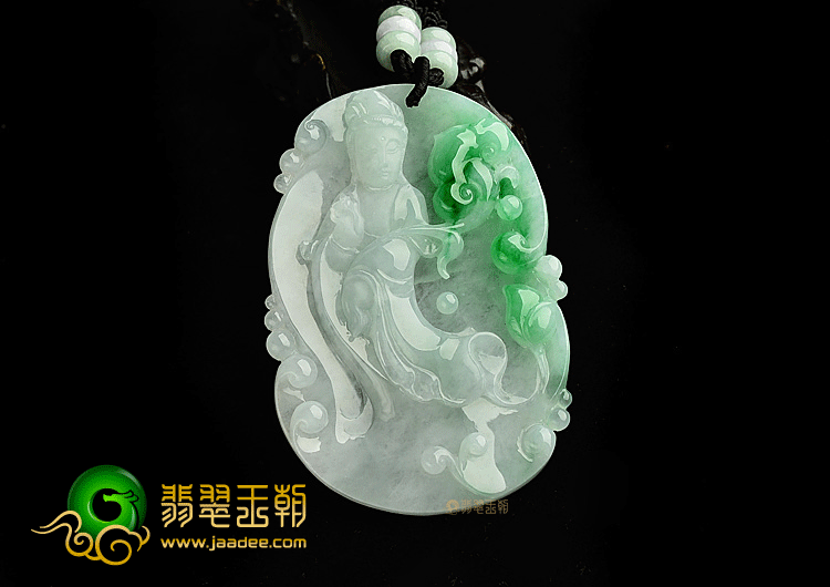 糯冰种飘翠站观音挂件
