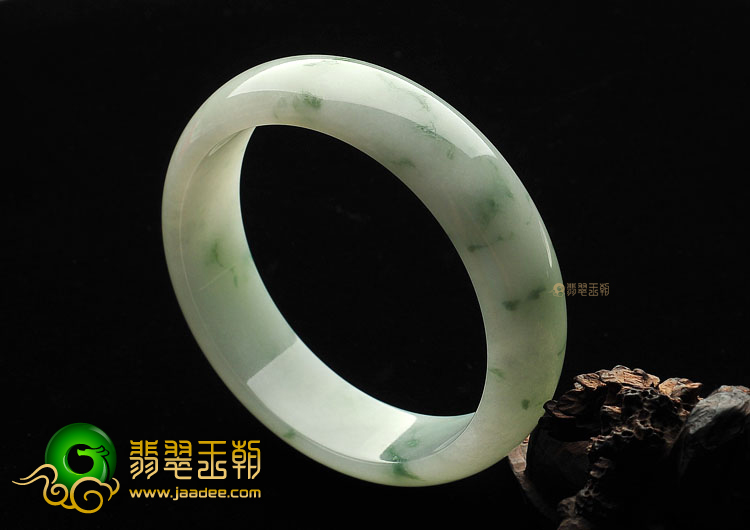 (超值推荐)糯冰种飘花手镯(62.6mm)