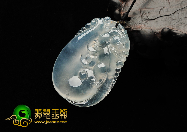 (超值推荐)冰玻种无色龙行如意挂件