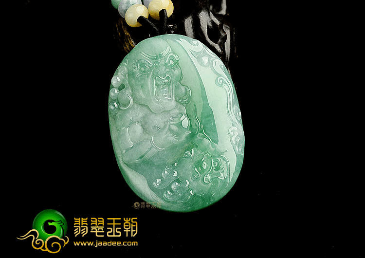 冰种豆色降龙罗汉挂件
