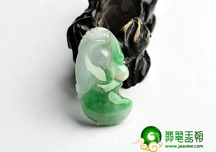 糯冰种淡黄加绿龙行如意挂件