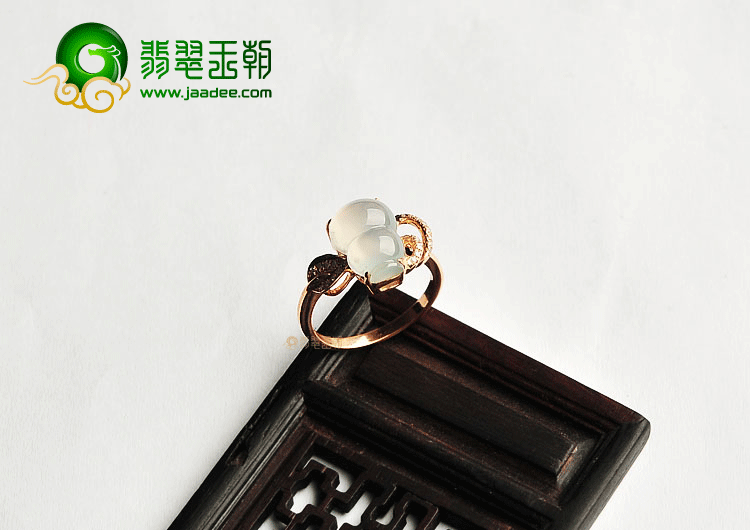 (超值推荐)冰种淡晴水镶玫瑰金葫芦戒指(真钻)