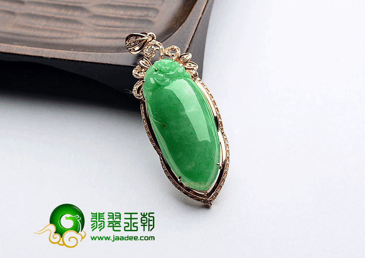 (超值推荐)糯冰种阳绿镶玫瑰金福瓜胸坠(真钻)