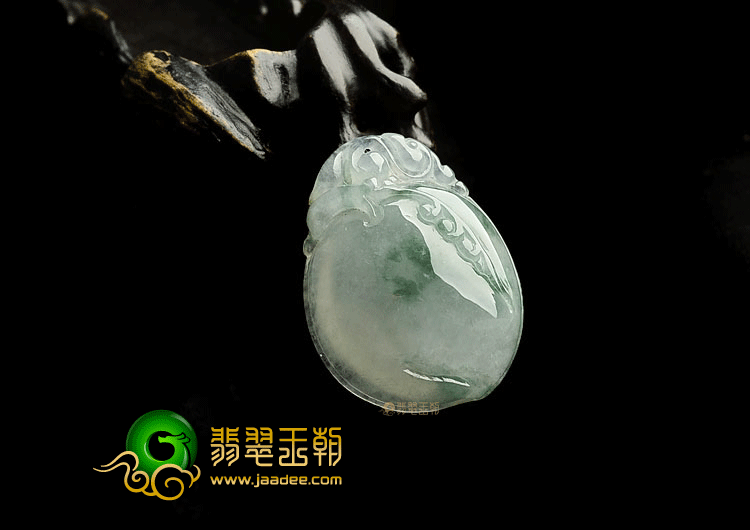 冰种飘花寿桃挂件