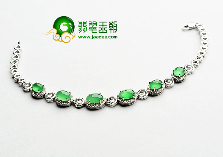 冰玻种翠色镶白金手链(真钻)
