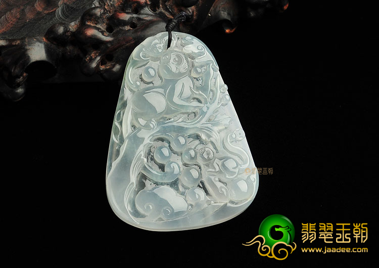 冰玻种淡晴水代代封侯挂件