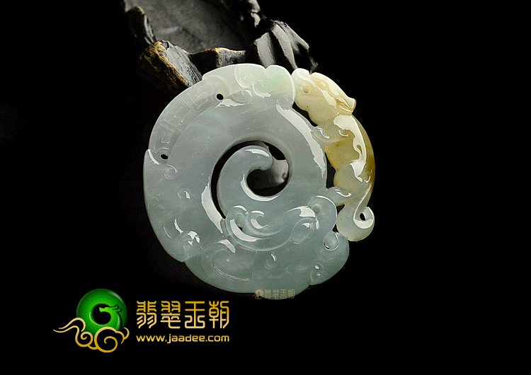 糯冰种晴水褐黄翡仿古牌挂件