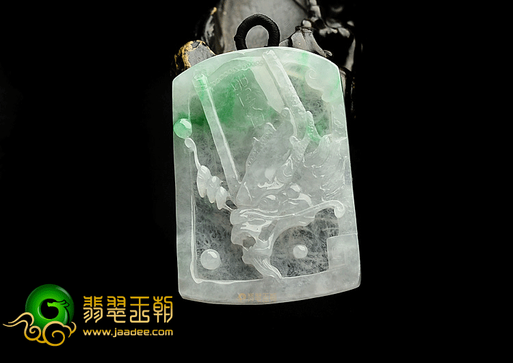 冰种飘翠龙头挂件