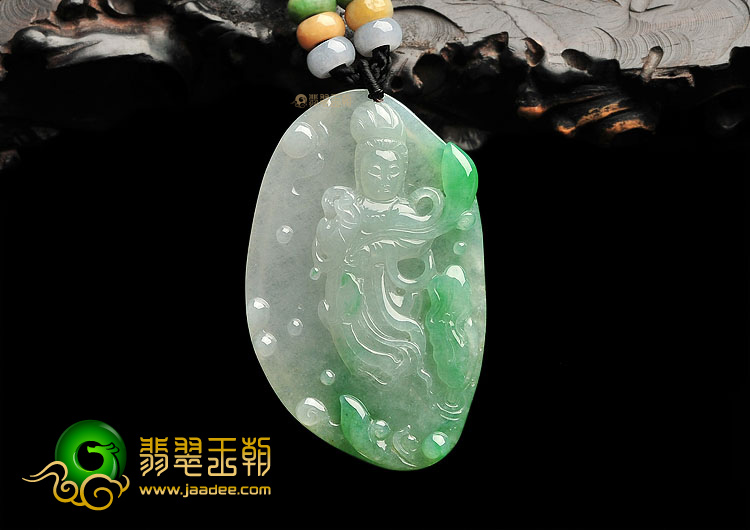 冰种飘翠站观音挂件