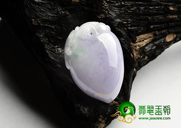 糯冰种春带彩寿桃挂件