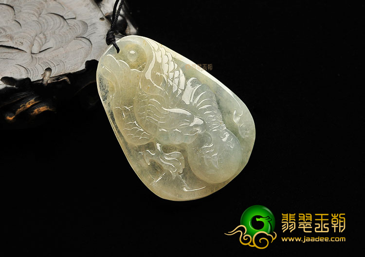 冰种淡黄翡大展宏图挂件