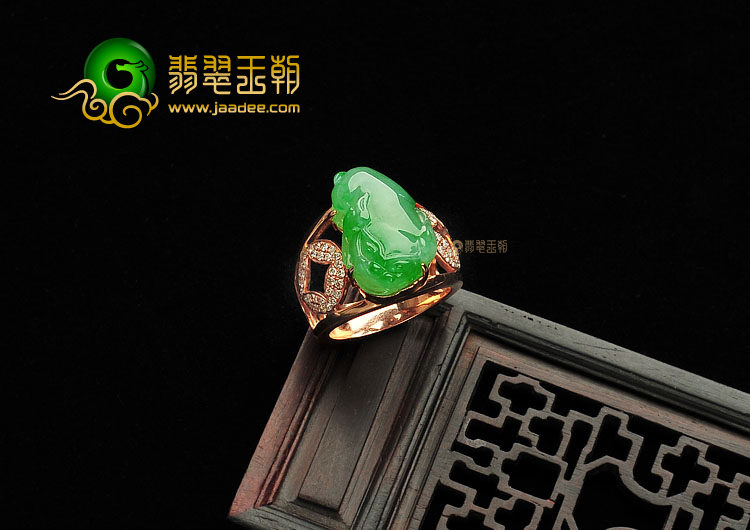 冰种翠色镶玫瑰金貔貅戒指