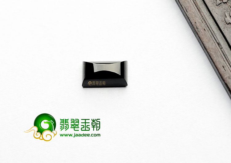 糯冰种墨翠戒面
