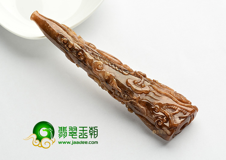 细糯种褐红翡龙行如意烟嘴