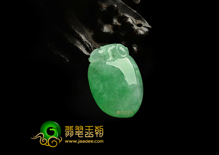 冰种翠色福瓜挂件