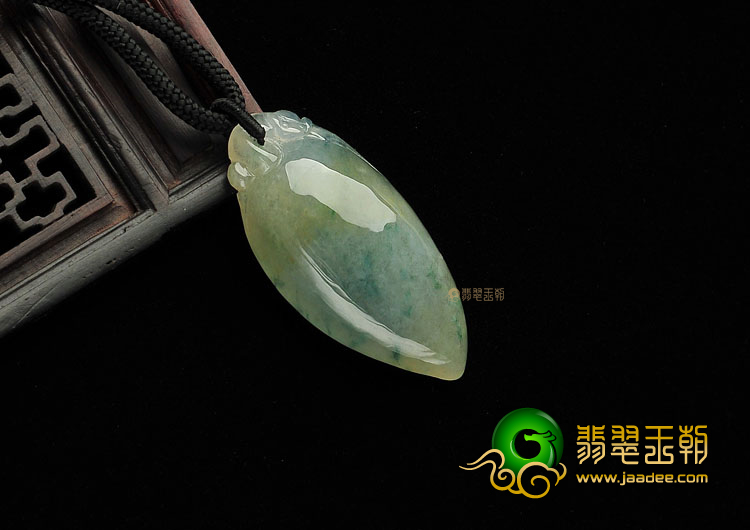 冰种黄翡飘花福瓜挂件