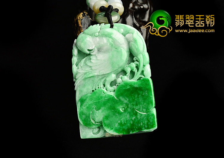 细糯种阳绿英明神武挂件