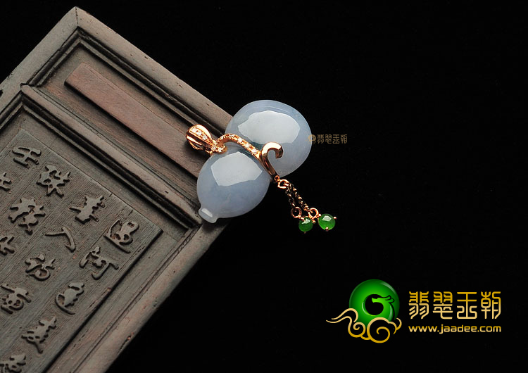 糯冰种紫罗兰镶玫瑰金葫芦胸坠(真钻)