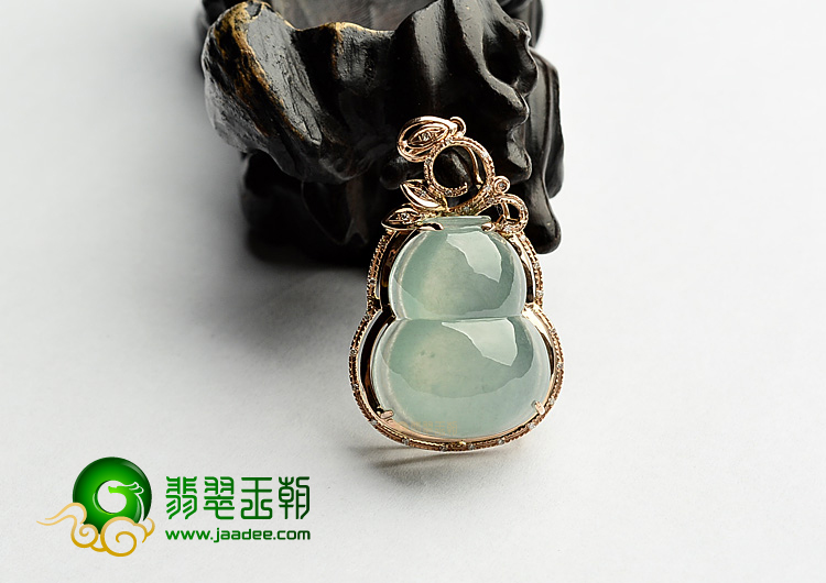 冰种晴水镶玫瑰金葫芦胸坠(真钻)