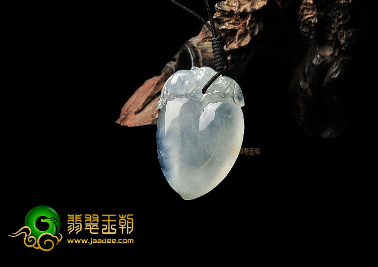 (超值推荐)冰种淡晴水寿桃挂件