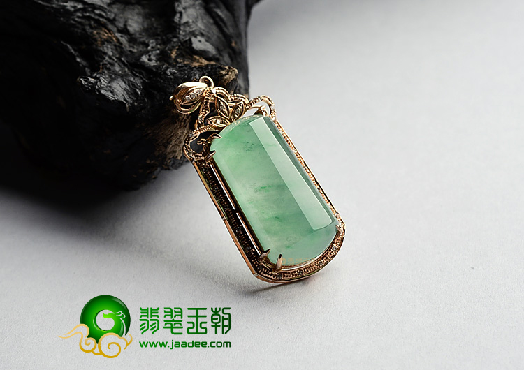 冰种飘花镶玫瑰金胸坠(真钻)