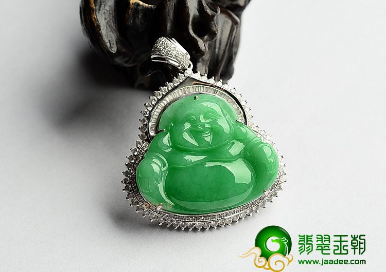 糯冰种苹果绿镶白金玉佛胸坠(真钻)
