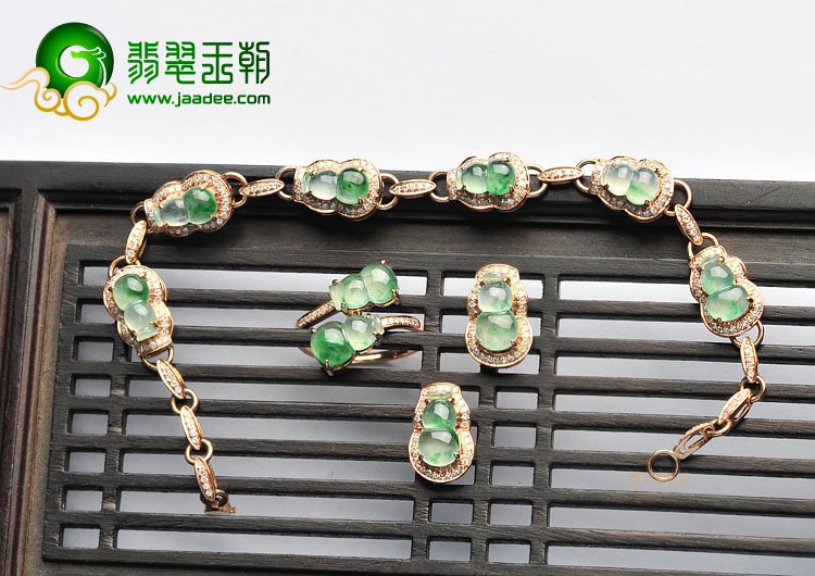 (超值推荐)冰种飘绿花镶玫瑰金葫芦戒指/耳钉/手链(一套)(真钻)