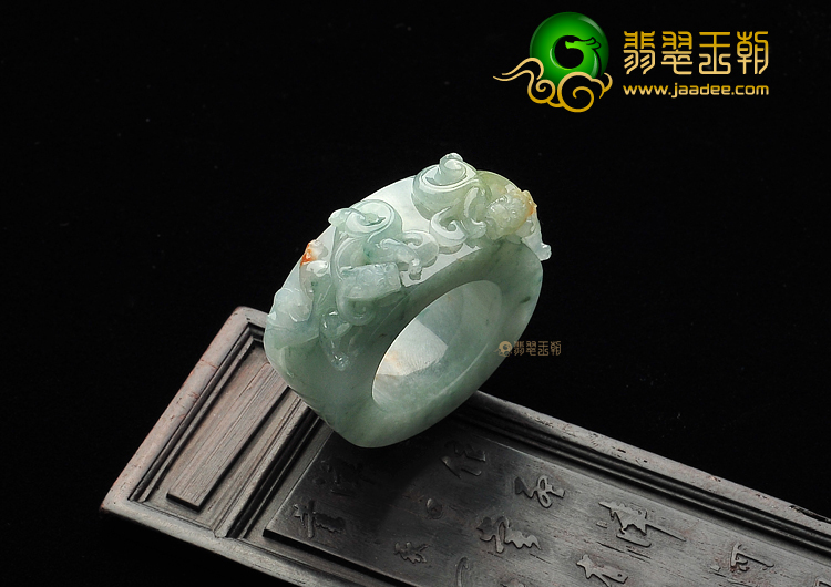 糯冰种晴水飘花螭龙扳指