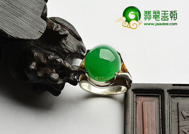 (超值推荐)冰种正阳绿戒面