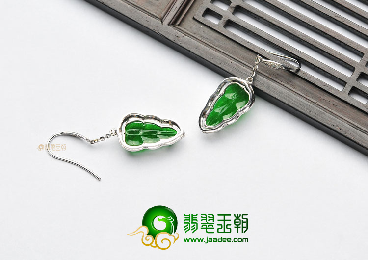 (超值推荐)糯冰种正阳绿镶白金金枝玉叶耳坠(真钻)