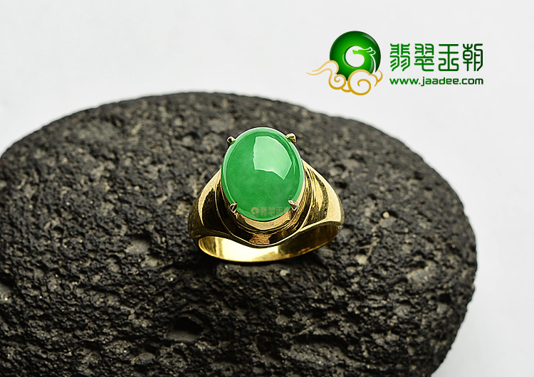 冰种阳绿戒面