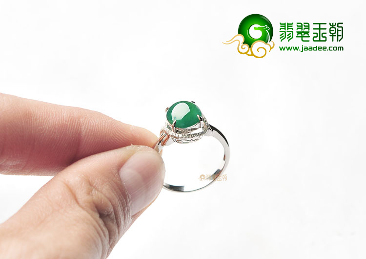 冰种蓝绿镶白金戒指(真钻)