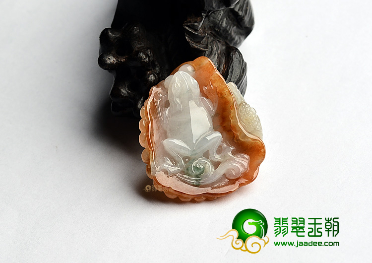 糯冰种红翡青蛙挂件
