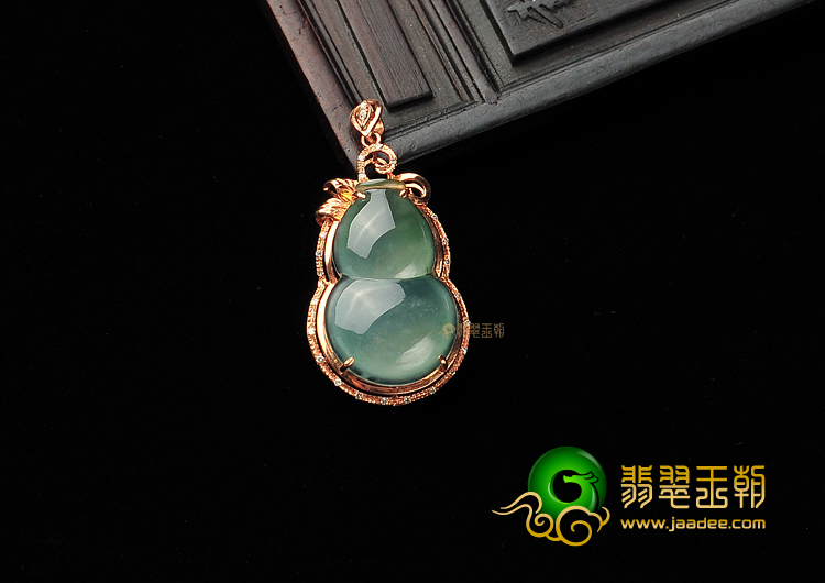 冰种晴水镶玫瑰金葫芦胸坠(真钻)