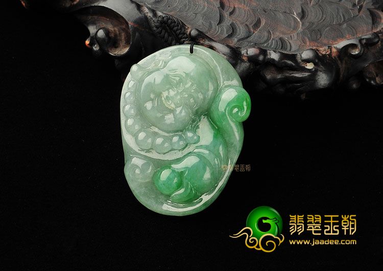 糯冰种晴水飘翠玉佛挂件