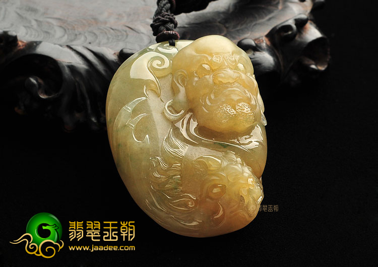 (超值推荐)糯冰种黄翡降龙罗汉挂件