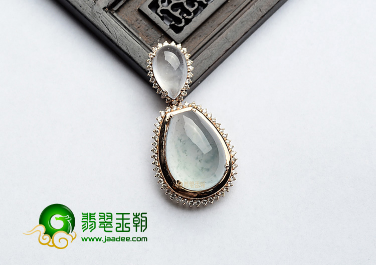 (超值推荐)冰玻种飘花镶玫瑰金胸坠(真钻)