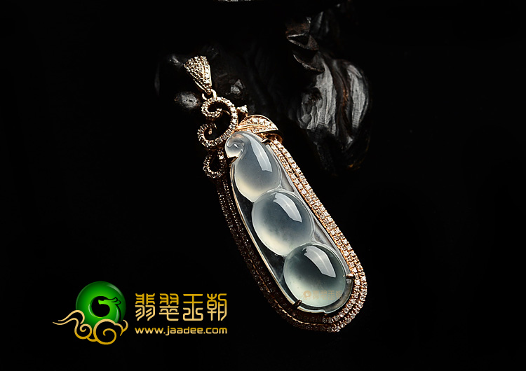 (超值推荐)冰种略飘花镶玫瑰金四季豆胸坠(真钻)