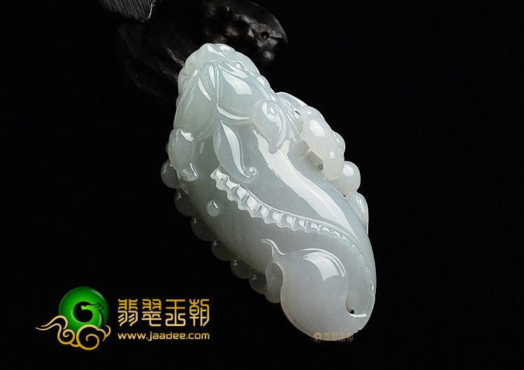 (超值推荐)糯冰种晴水龙头鱼挂件