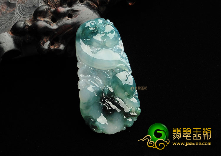 冰种飘花双龙戏珠挂件
