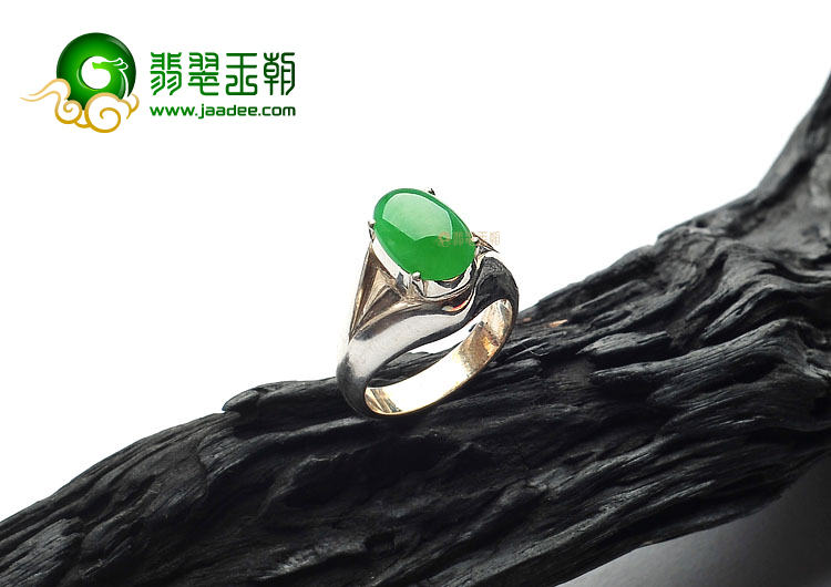 冰种阳绿戒面