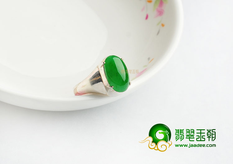 冰种阳绿戒面