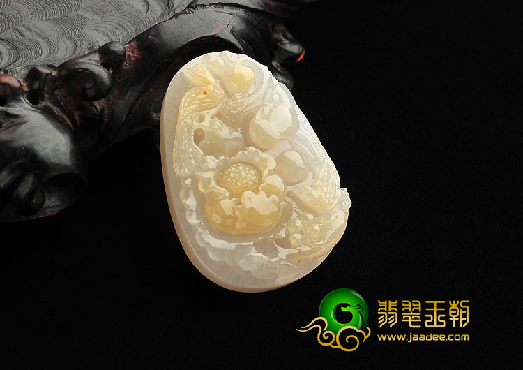 冰种淡黄翡富贵花开挂件