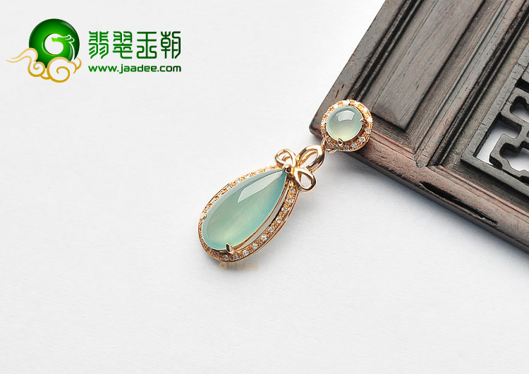 冰种晴水镶玫瑰金水滴胸坠(真钻)