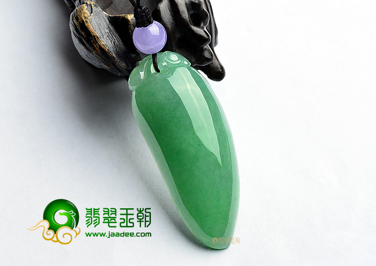 (超值推荐)糯冰种翠色福瓜挂件
