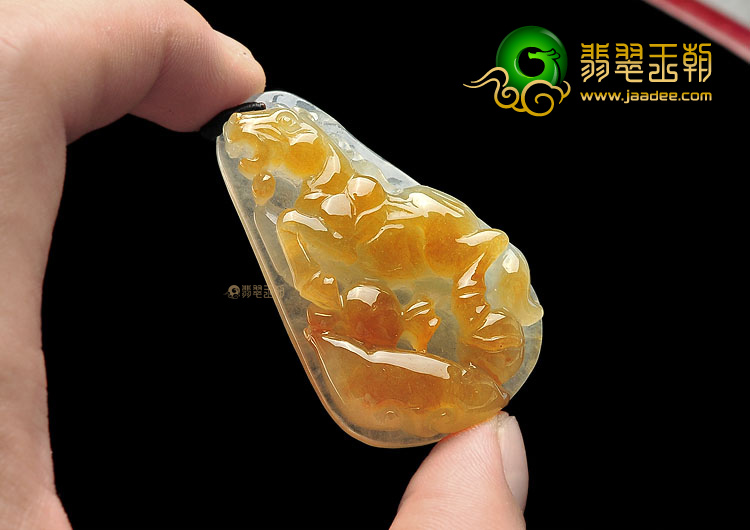 冰种黄翡马到成功挂件