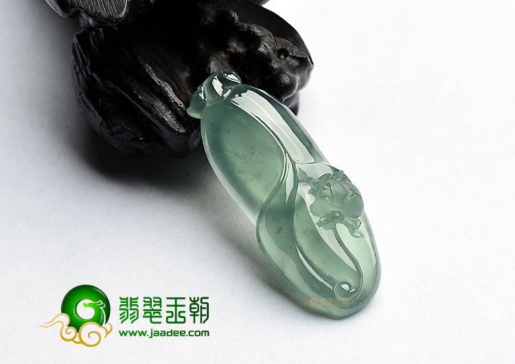 (超值推荐)冰种蓝水玉兰花挂件